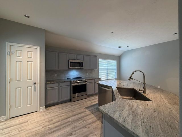 19438 Nasworthy Drive, Tomball, TX 77375