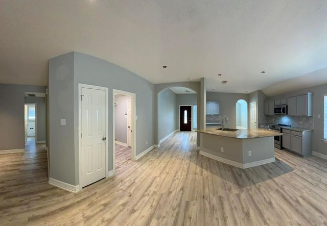 19438 Nasworthy Drive, Tomball, TX 77375