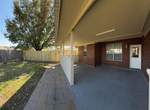 19438 Nasworthy Drive, Tomball, TX 77375