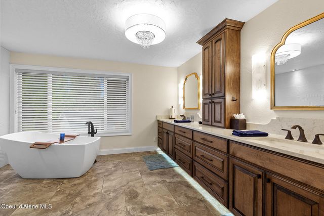 10101 N Pines RD, Hayden Lake, ID 83835
