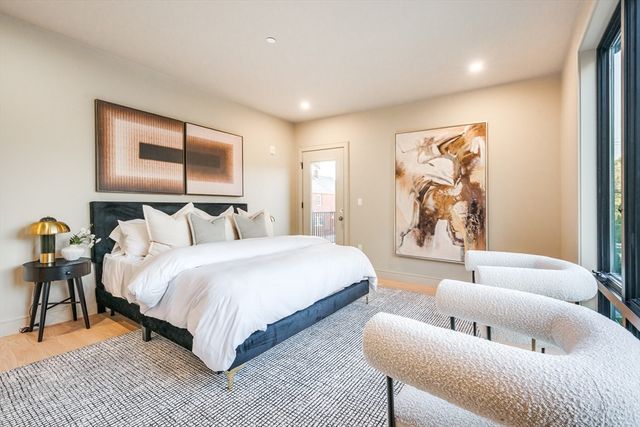 290 Watertown St C, Newton, MA 02458