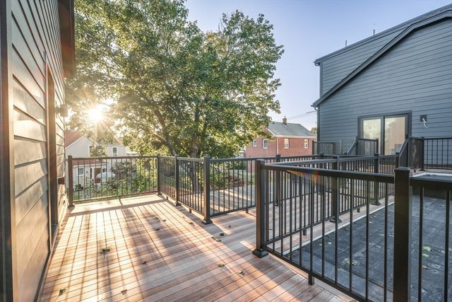 290 Watertown St C, Newton, MA 02458