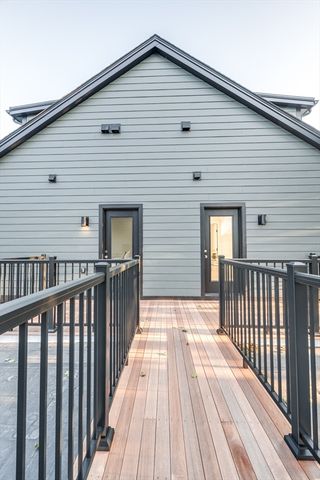 290 Watertown St C, Newton, MA 02458