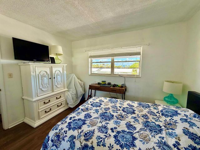 2551 W Golf Boulevard 204, Pompano Beach, FL 33064