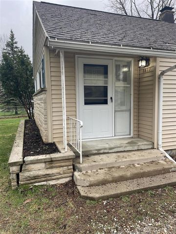 3817 S Rose Street, Kalamazoo, MI 49001