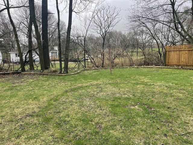 3817 S Rose Street, Kalamazoo, MI 49001