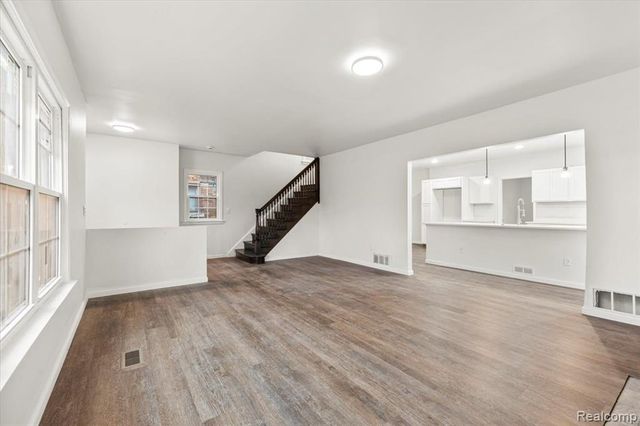 4801 Sturtevant Street, Detroit, MI 48204