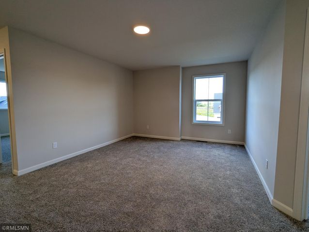 1720 Meadows Drive NE, East Bethel, MN 55011