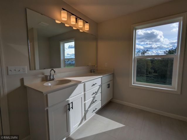 1720 Meadows Drive NE, East Bethel, MN 55011