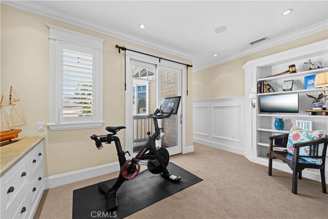 33 Palermo Walk, Long Beach, CA 90803