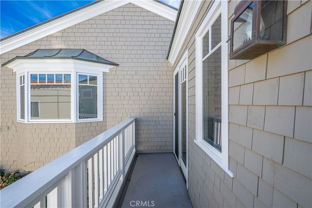 33 Palermo Walk, Long Beach, CA 90803