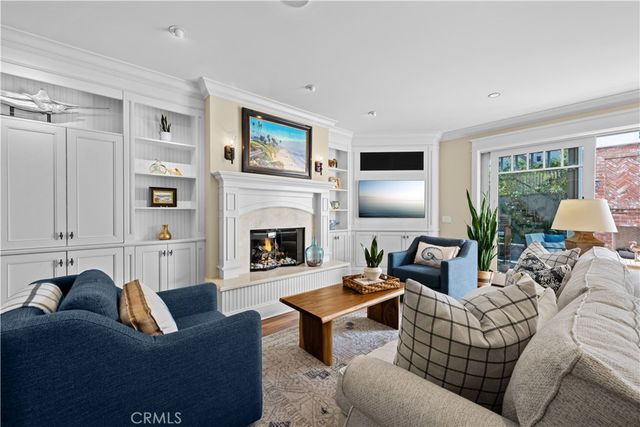 33 Palermo Walk, Long Beach, CA 90803