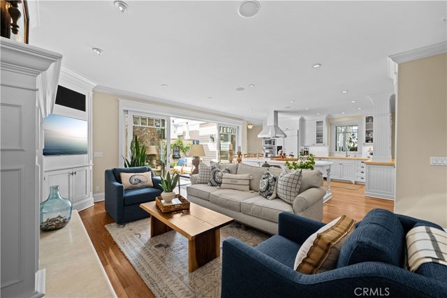 33 Palermo Walk, Long Beach, CA 90803