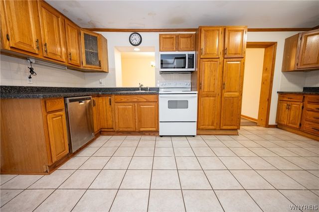 5074 Millersport Highway, Amherst, NY 14051