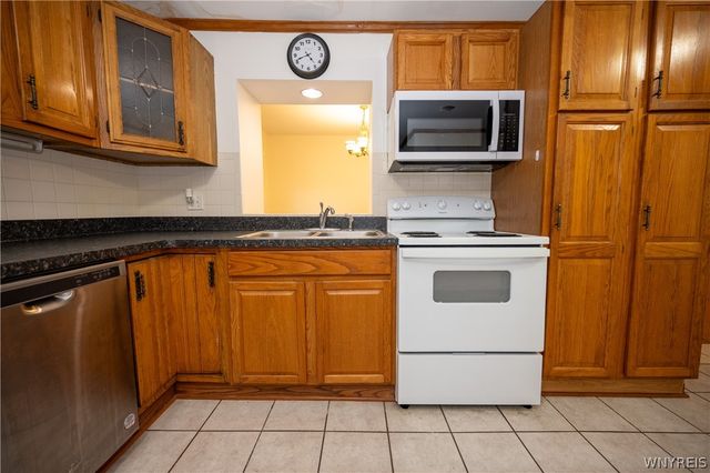 5074 Millersport Highway, Amherst, NY 14051