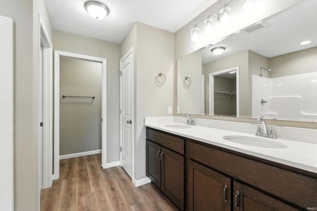 5098 Sickle Cove, Fort Wayne, IN 46818