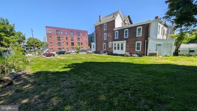 4710 WAYNE AVE, Philadelphia, PA 19144