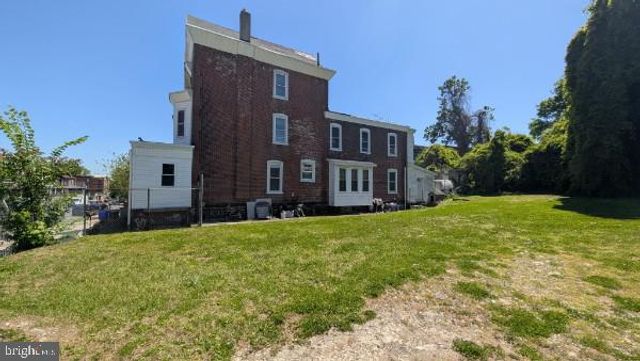 4710 WAYNE AVE, Philadelphia, PA 19144