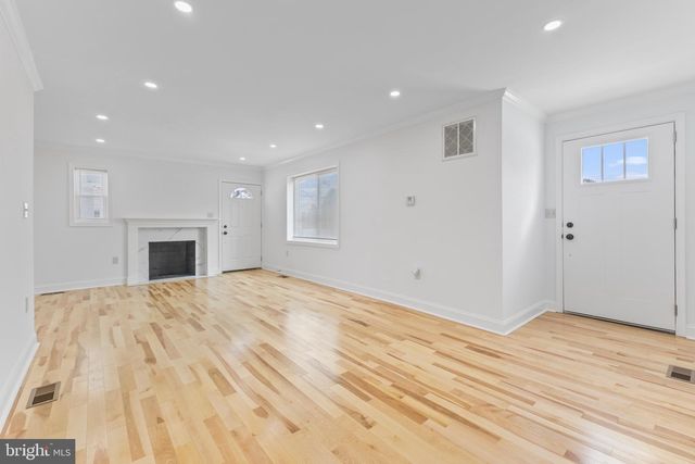 3213 GREENCASTLE RD, Burtonsville, MD 20866