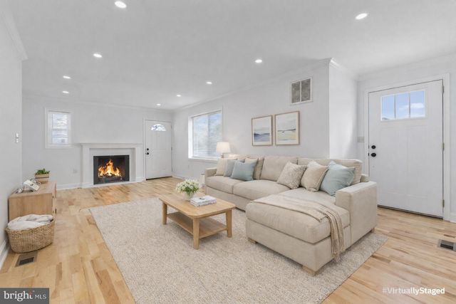 3213 GREENCASTLE RD, Burtonsville, MD 20866