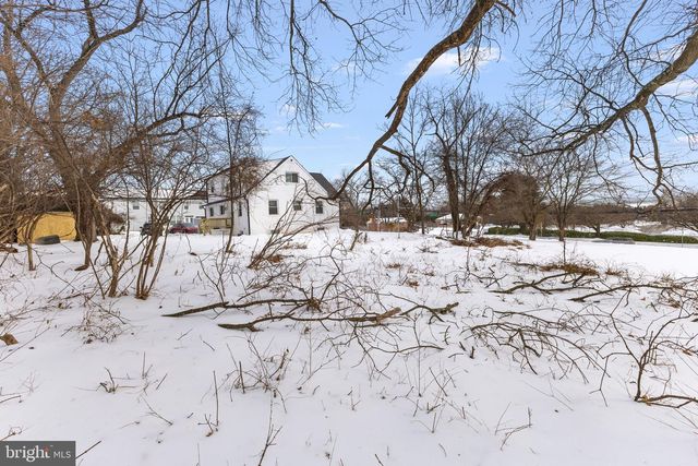 3213 GREENCASTLE RD, Burtonsville, MD 20866