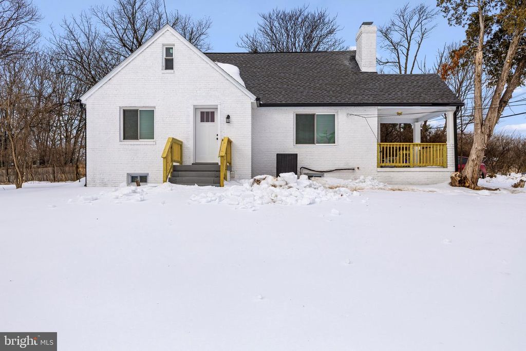 3213 GREENCASTLE RD, Burtonsville, MD 20866