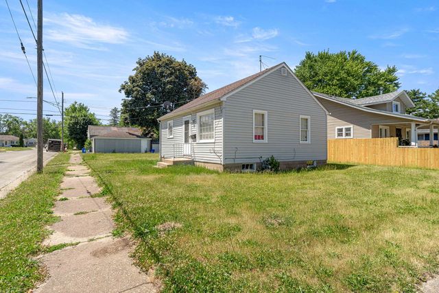 2120 Grenshaw Street, Rockford, IL 61101