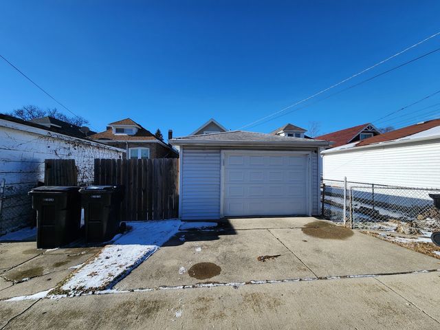 8837 S THROOP Street, Chicago, IL 60620