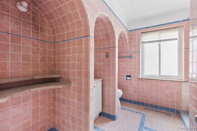 17100 Chandler Park Drive, Detroit, MI 48224