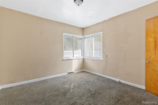 17100 Chandler Park Drive, Detroit, MI 48224