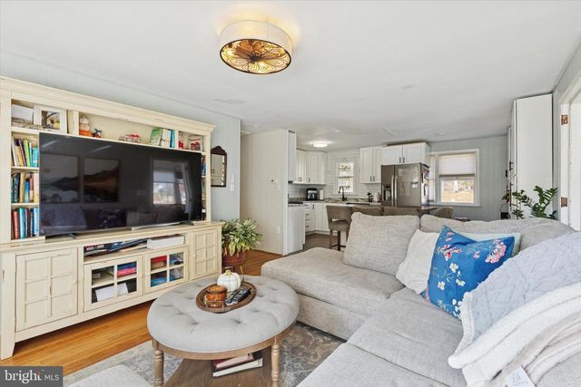 5 MARY JANE ST, Spring Mount, PA 19478