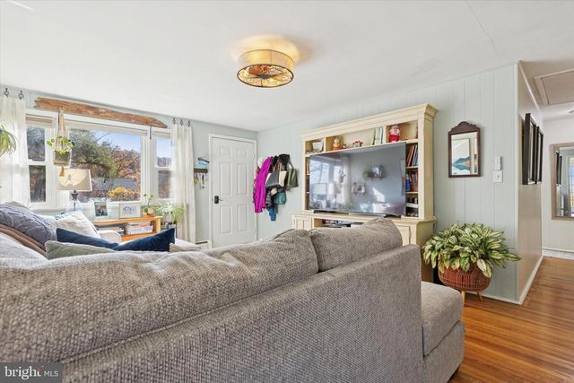 5 MARY JANE ST, Spring Mount, PA 19478