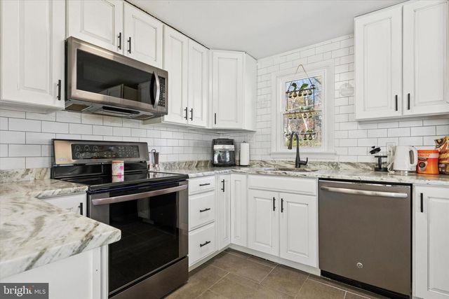 5 MARY JANE ST, Spring Mount, PA 19478