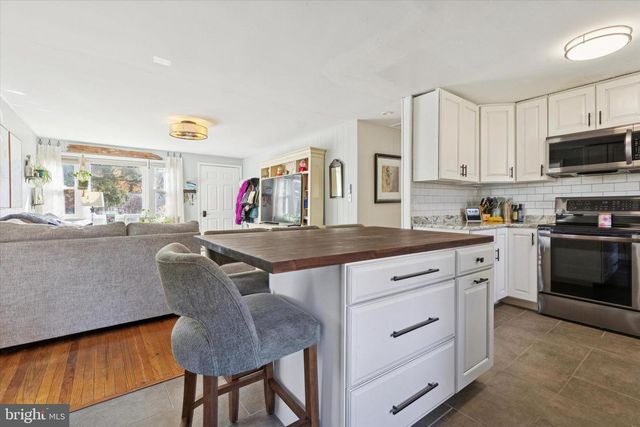 5 MARY JANE ST, Spring Mount, PA 19478