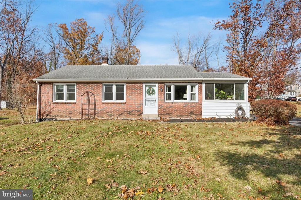 5 MARY JANE ST, Spring Mount, PA 19478