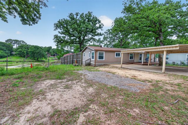 115 Wren Lane, Gun Barrel City, TX 75156