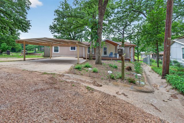 115 Wren Lane, Gun Barrel City, TX 75156