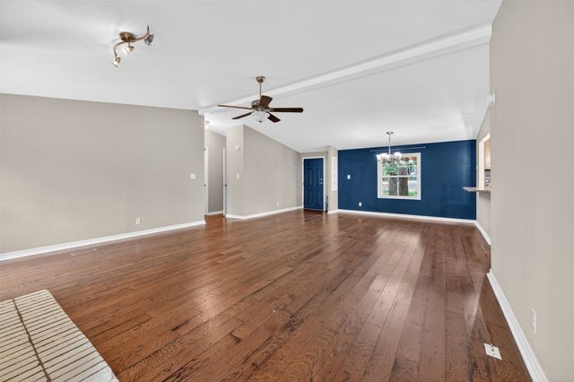 115 Wren Lane, Gun Barrel City, TX 75156