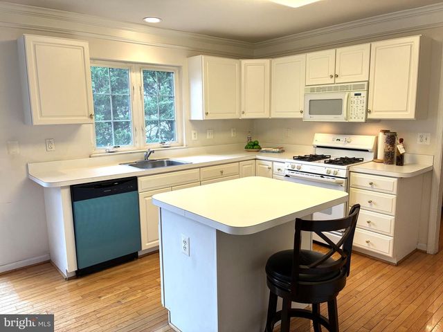 12923 CREAMERY HILL DR, Germantown, MD 20874