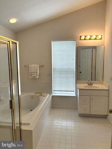 12923 CREAMERY HILL DR, Germantown, MD 20874