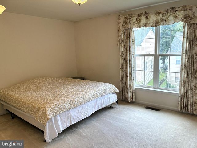 12923 CREAMERY HILL DR, Germantown, MD 20874