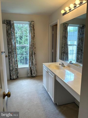 12923 CREAMERY HILL DR, Germantown, MD 20874