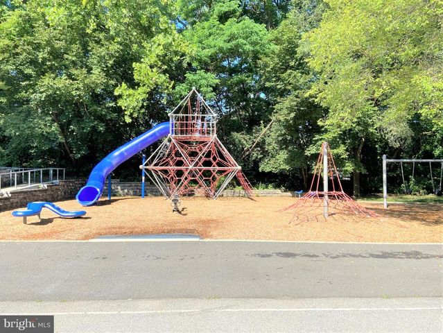 12923 CREAMERY HILL DR, Germantown, MD 20874