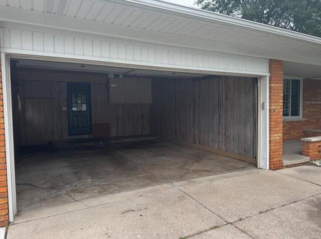 35695 Bonneville Drive, Sterling Heights City, MI 48312