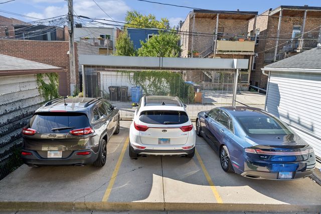2127 W Walton Street 1, Chicago, IL 60622
