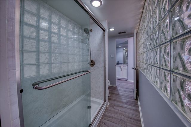 5030 5th Ave 213, Shadyside, PA 15232