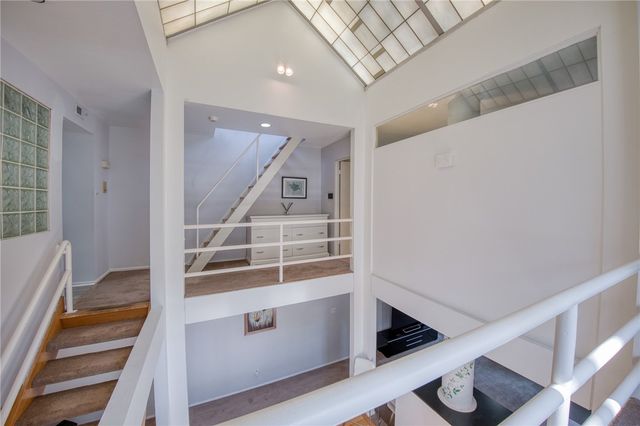 5030 5th Ave 213, Shadyside, PA 15232