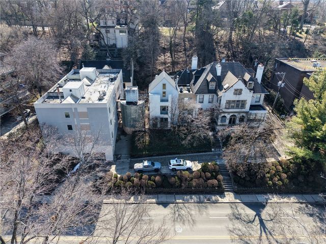 5030 5th Ave 213, Shadyside, PA 15232