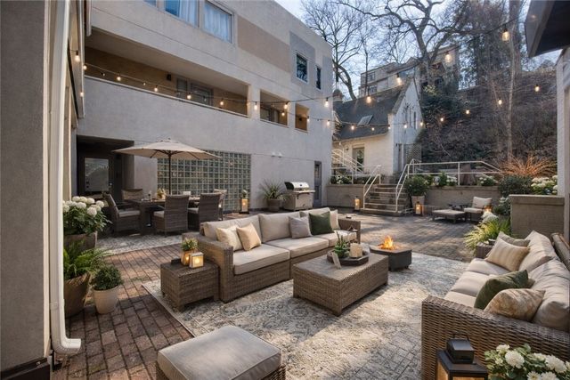 5030 5th Ave 213, Shadyside, PA 15232