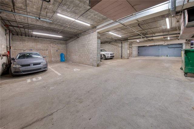 5030 5th Ave 213, Shadyside, PA 15232